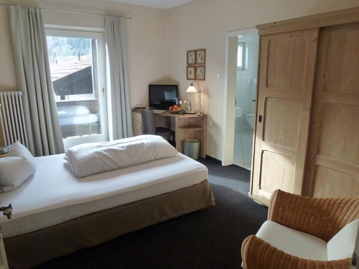 Alpenhof Restaurant Hotel 3*